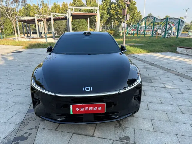 Changan Qiyuan A07 — Фото автомобиля 2
