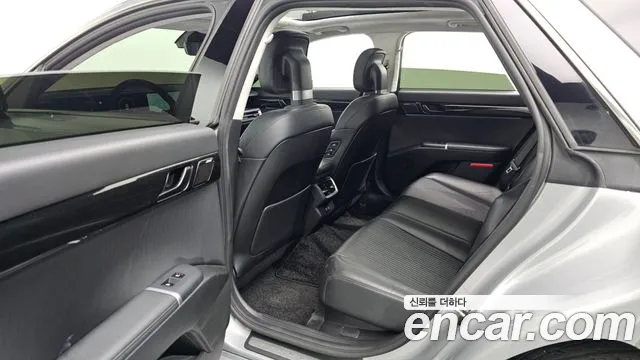 Hyundai Grandeur GN7 — Фото автомобиля 17