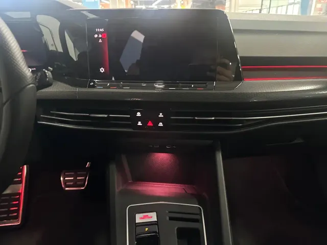 Volkswagen Golf GTI — Фото автомобиля 7