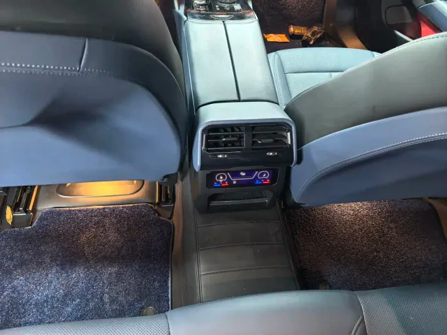 BMW 5 Series — Фото автомобиля 8
