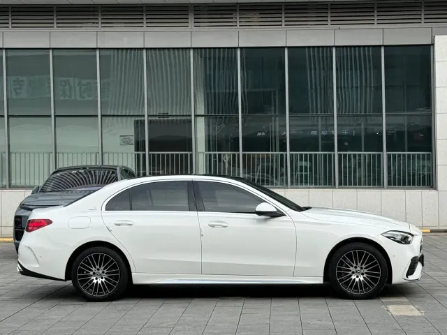 Mercedes-Benz C-Class — Фото автомобиля 4