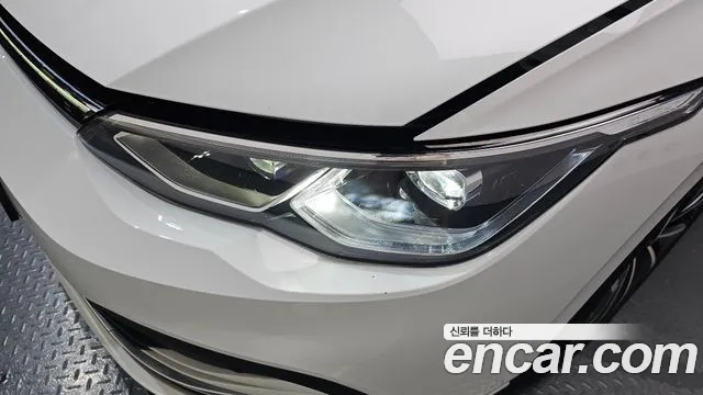 Volkswagen Golf Golf 8 поколение 2.0 TDI Prestige — Фото автомобиля 4