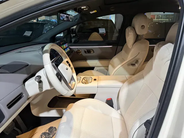 Li Auto i6 — Фото автомобиля 5