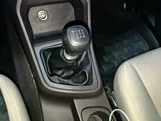 Wuling Motors Wuling Hongguang V 2021 1.5L Facelift Power Enjoy Edition LAR — Фото автомобиля 13