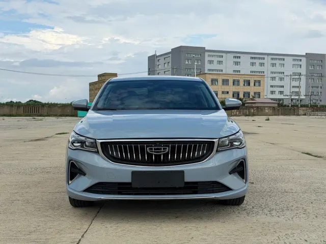 Geely Emgrand — Фото автомобиля 2