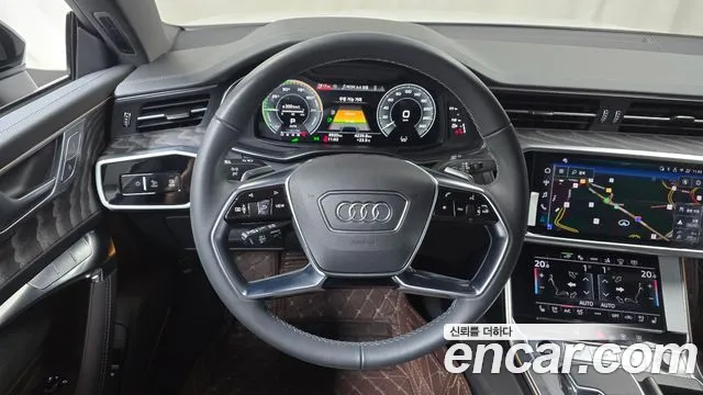 Audi A7 4K — Фото автомобиля 18
