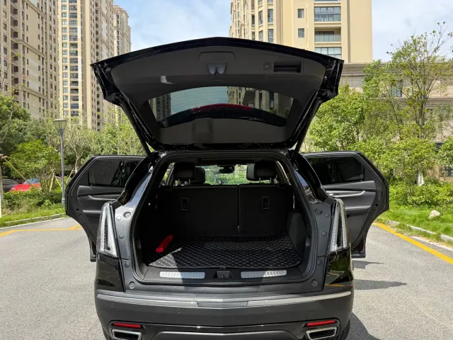 Cadillac XT5 — Фото автомобиля 16