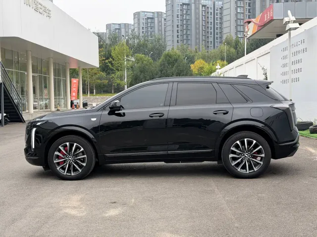 Cadillac XT5 — Фото автомобиля 3