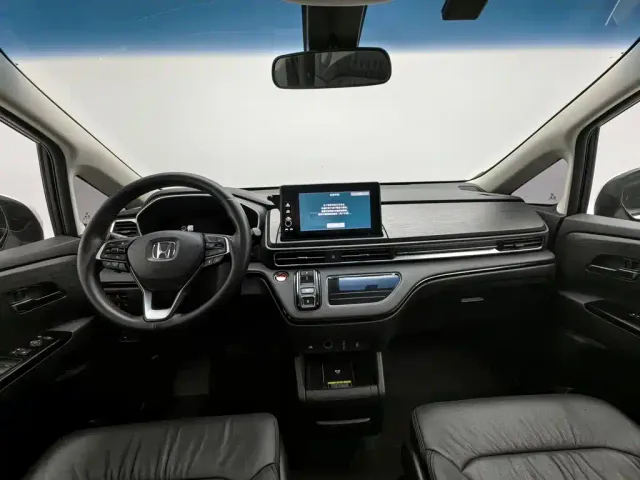 Honda Elysion — Фото автомобиля 5