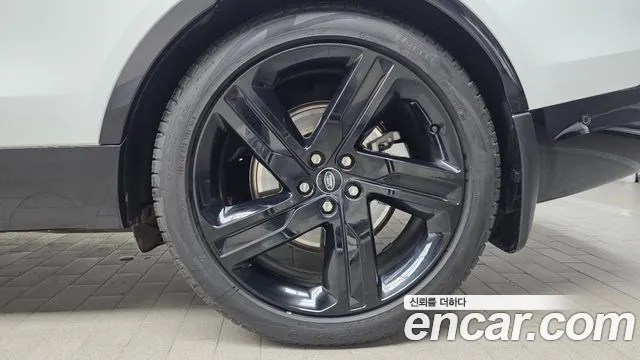 Land Rover Discovery — Фото автомобиля 6