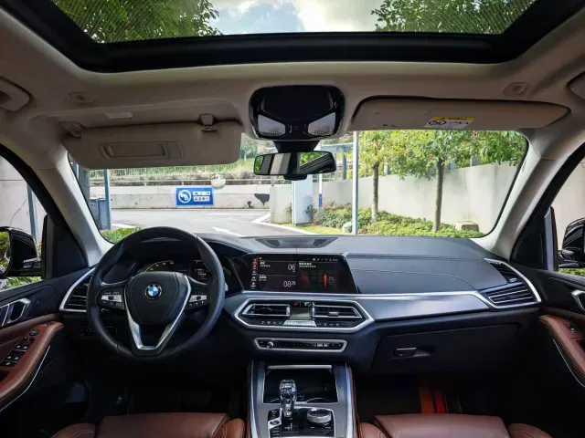 BMW X5 — Фото автомобиля 10