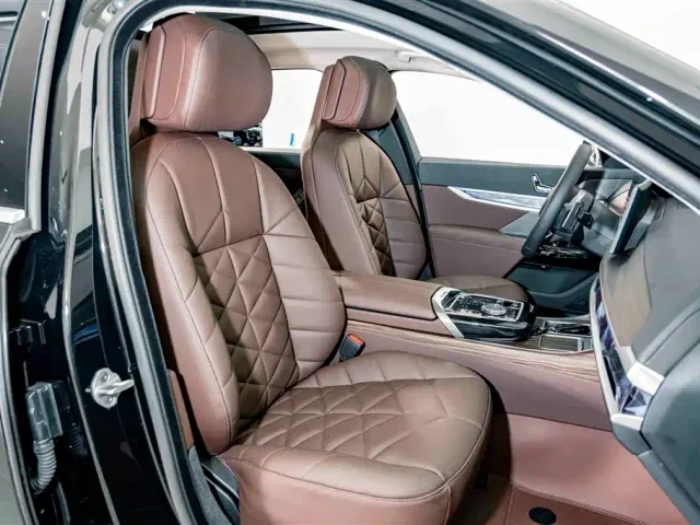 BMW 7 Series — Фото автомобиля 20