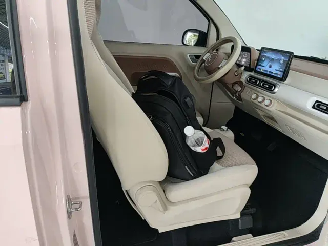Wuling Hongguang Mini EV — Фото автомобиля 24