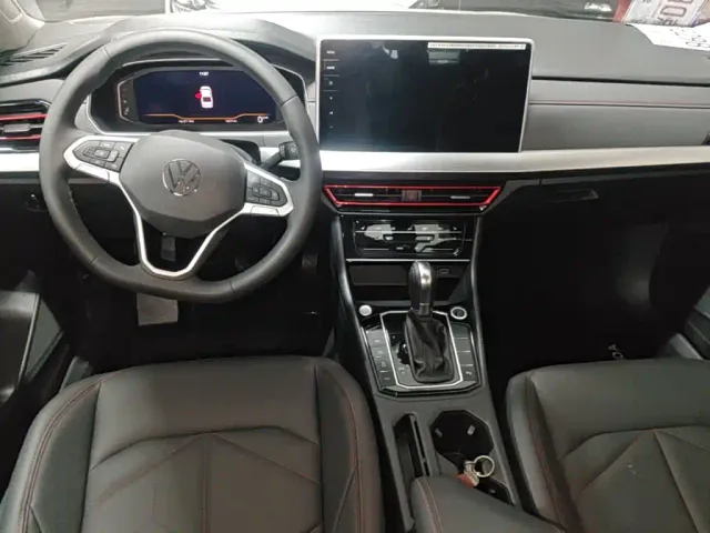 Volkswagen Lavida — Фото автомобиля 9