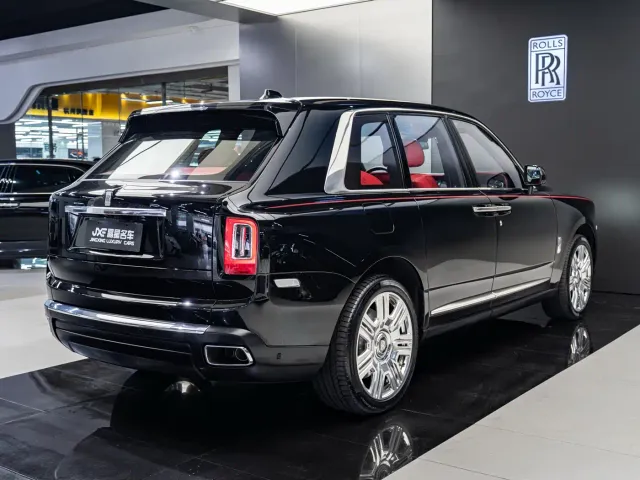 Rolls-Royce Cullinan — Фото автомобиля 14