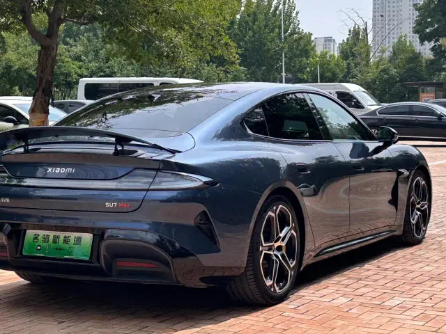 Xiaomi SU7 — Фото автомобиля 8