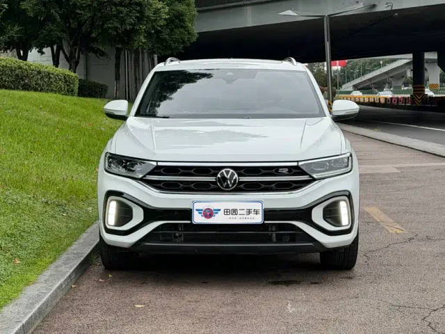 Volkswagen T-Roc — Фото автомобиля 2