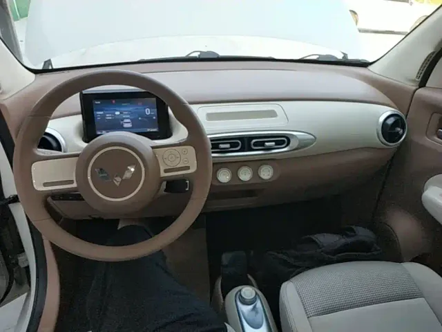Wuling Hongguang Mini EV — Фото автомобиля 9