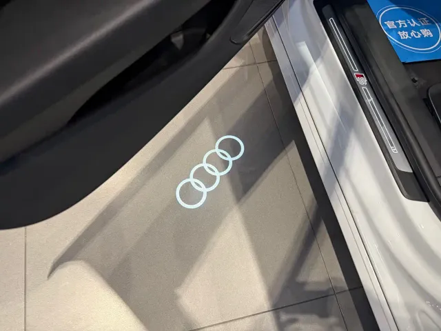 Audi A4L — Фото автомобиля 6