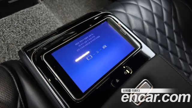 Mercedes-Benz S-Class — Фото автомобиля 26