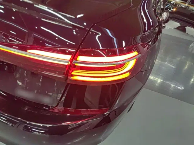 Volkswagen Passat — Фото автомобиля 7