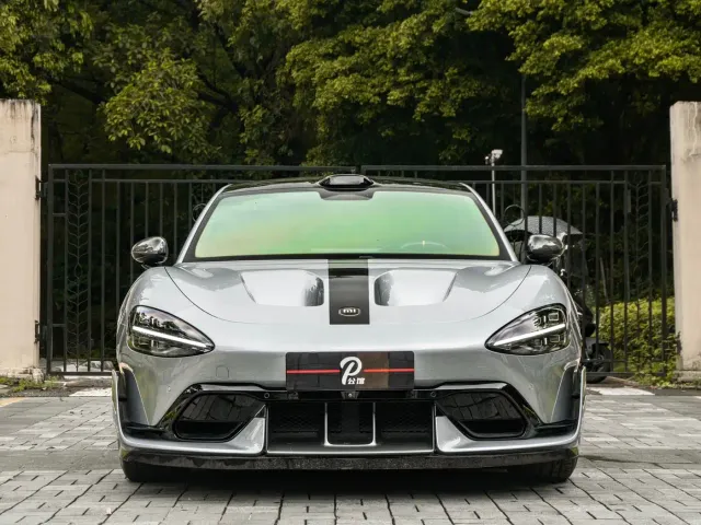 Xiaomi Auto Xiaomi SU7 Ultra 2025 Model Ultra — Фото автомобиля 2