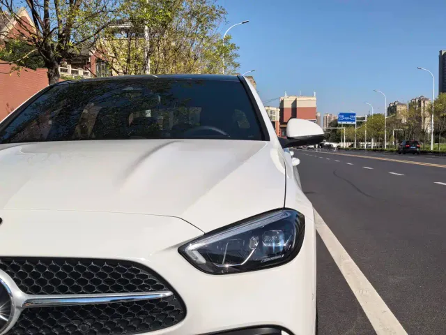 Mercedes-Benz C-Class — Фото автомобиля 4