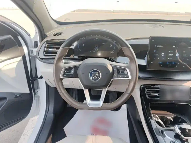 BYD Qin PLUS — Фото автомобиля 10