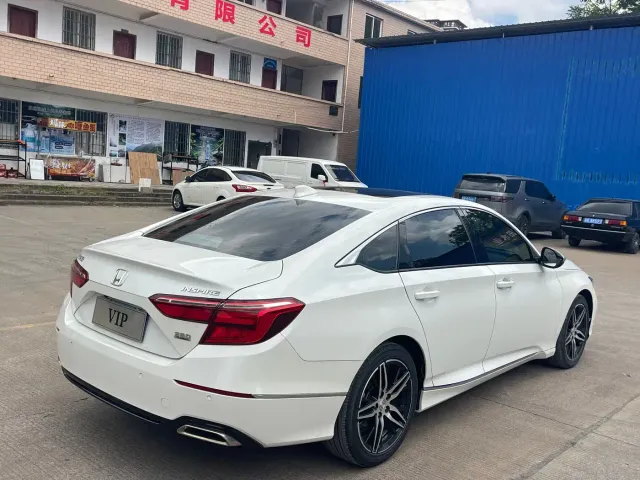 Honda Inspire — Фото автомобиля 5