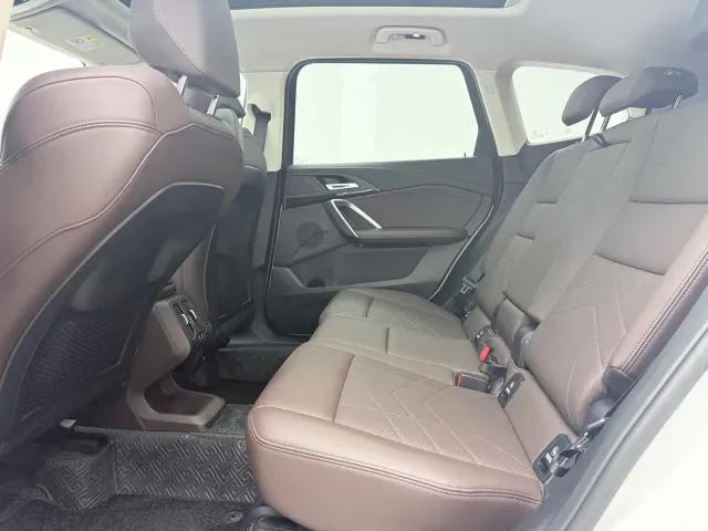 BMW X1 — Фото автомобиля 11