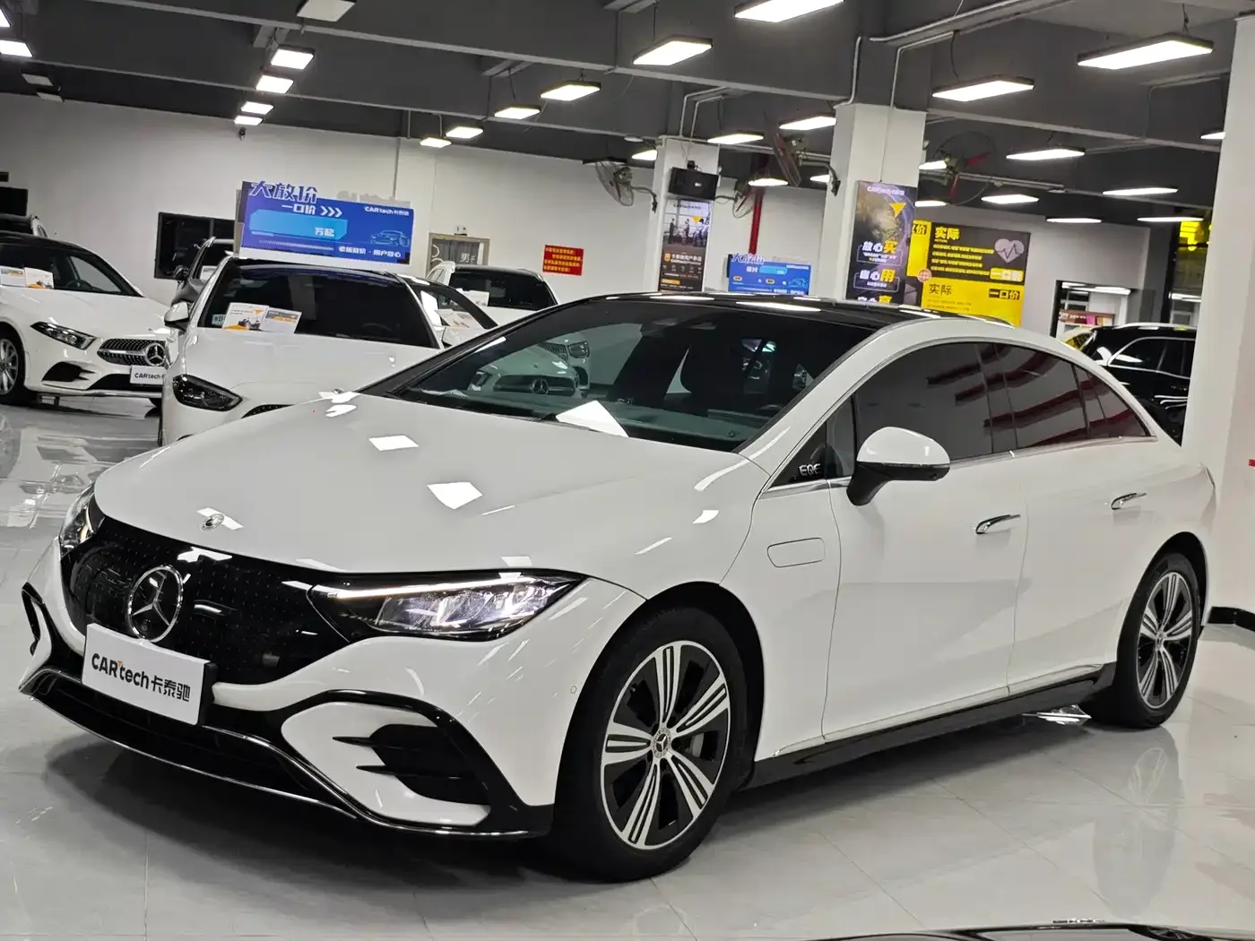 Фотография автомобиля — Mercedes-Benz Mercedes-Benz EQE