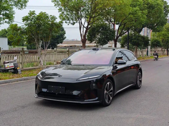 Фотография автомобиля — Nio ET5 Touring