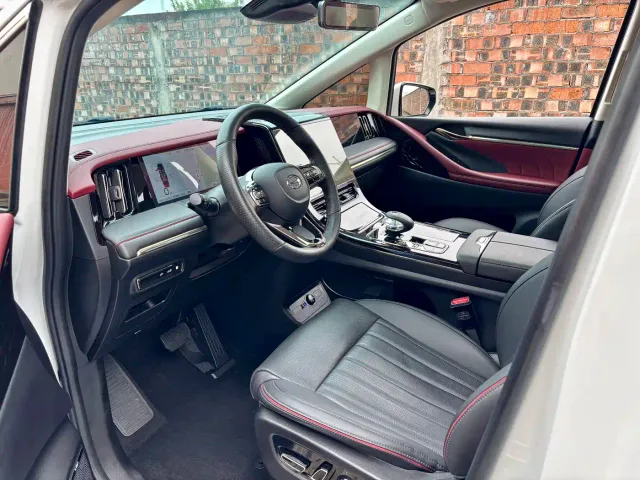 GAC Trumpchi E9 — Фото автомобиля 8