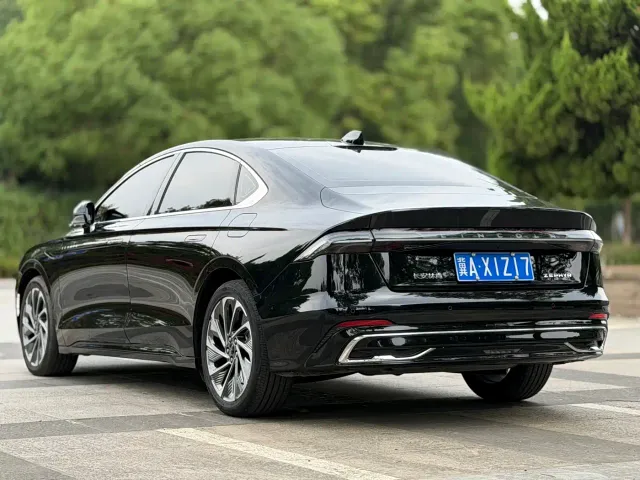 Lincoln Z — Фото автомобиля 7
