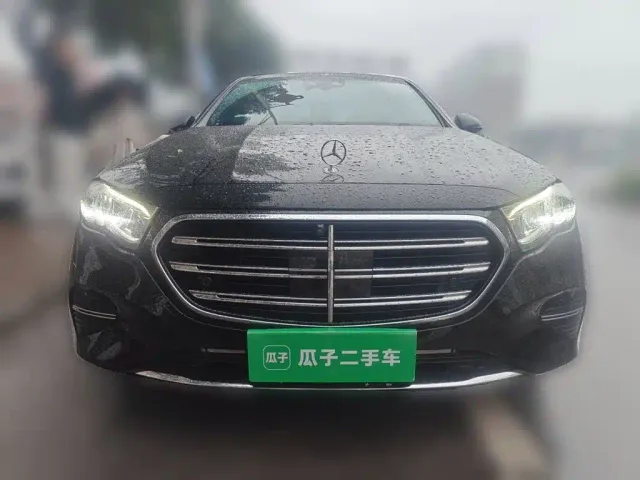 Mercedes-Benz E-Class — Фото автомобиля 22
