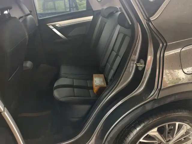 Geely Binyue — Фото автомобиля 13