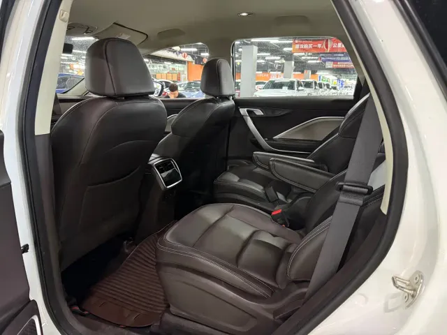 Geely Jia Ji 2025 1.5TD DCT Longteng Edition — Фото автомобиля 4