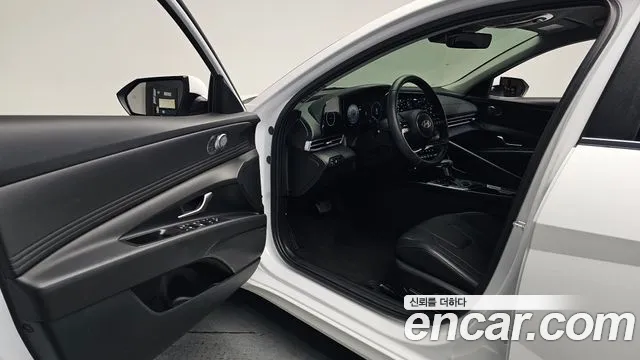 Hyundai AVANTE Новый Avante (CN7) — Фото автомобиля 9