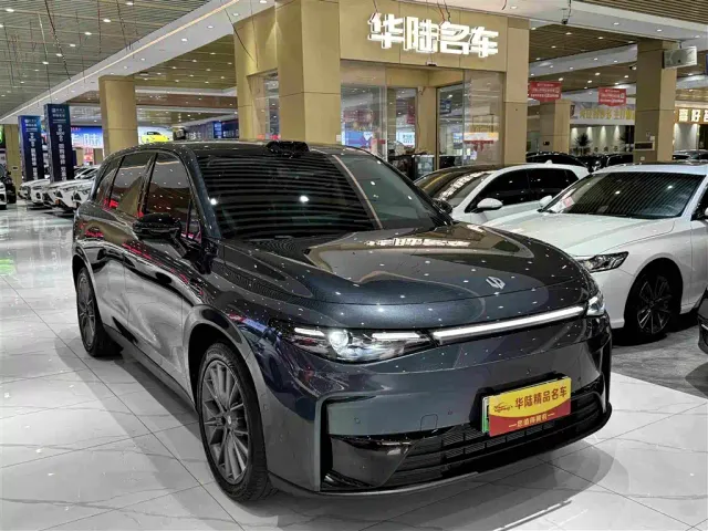 Leapmotor C10 — Фото автомобиля 14