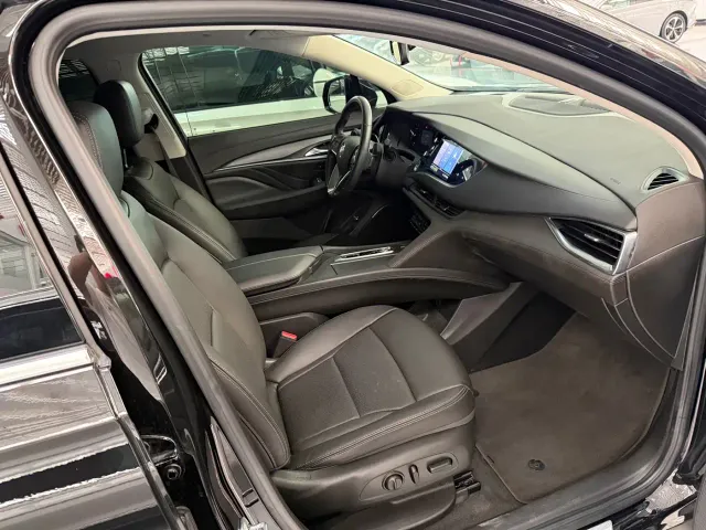 Buick Enclave — Фото автомобиля 12