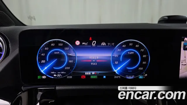 Mercedes-Benz EQA — Фото автомобиля 7