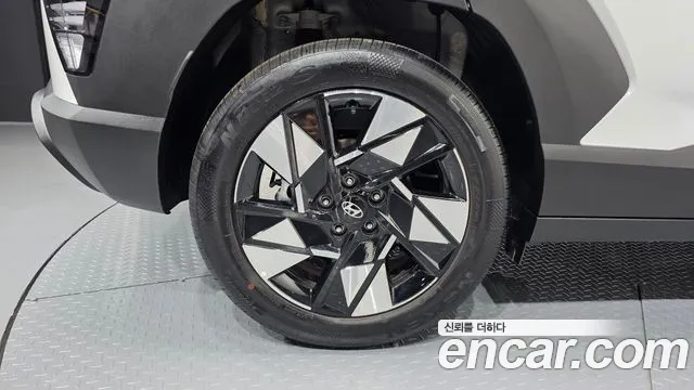 Hyundai Kona SX2 — Фото автомобиля 5