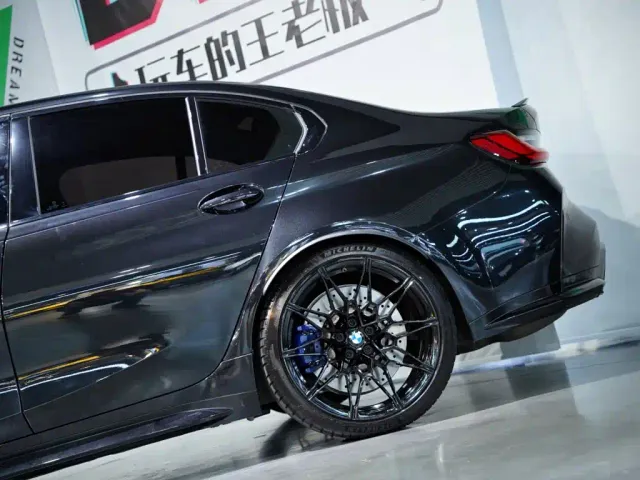 BMW M3 — Фото автомобиля 9