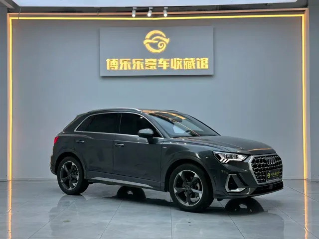 Audi Q3 — Фото автомобиля 3