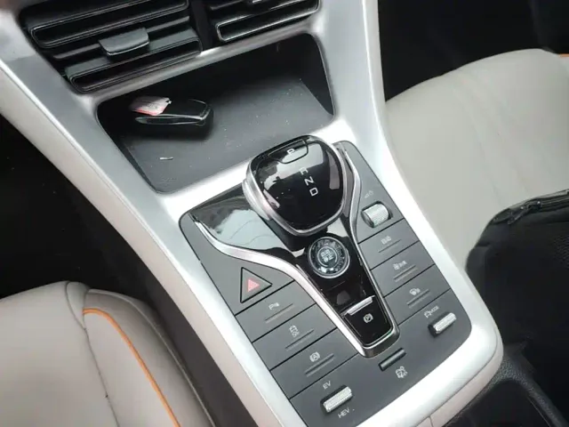 BYD Song Pro — Фото автомобиля 13