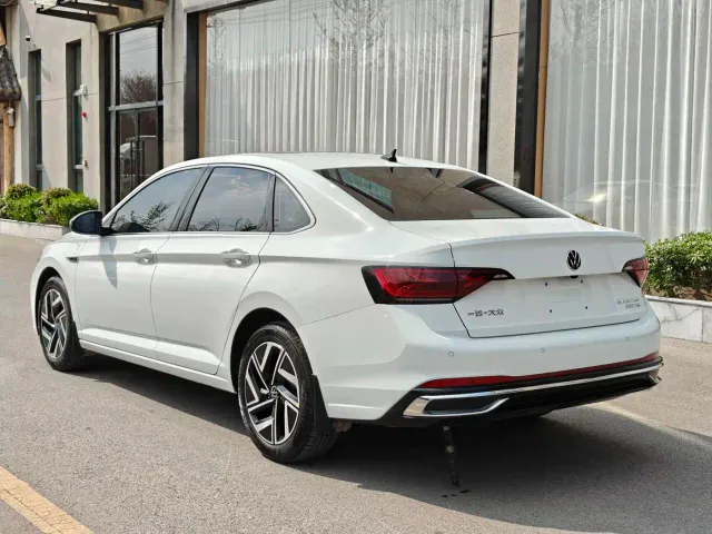 Volkswagen Sagitar — Фото автомобиля 5