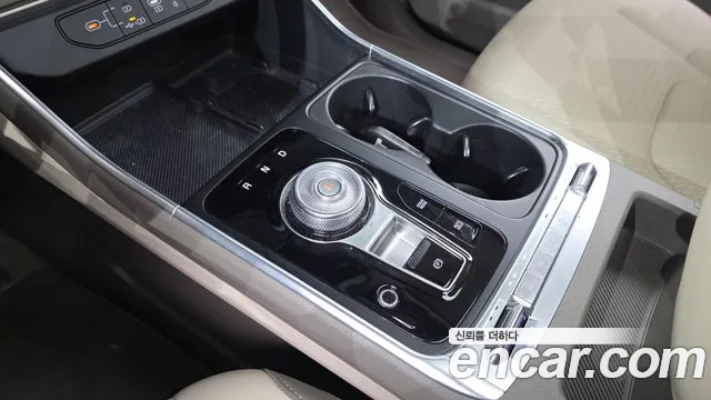 Kia Carnival 4th Gen — Фото автомобиля 12