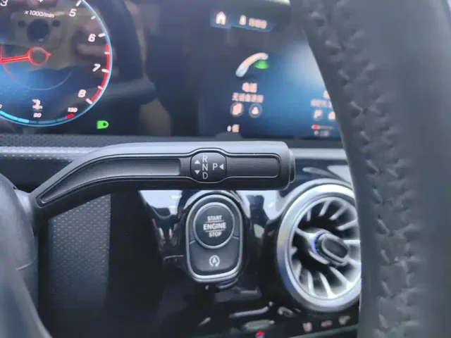 Mercedes-Benz A-Class — Фото автомобиля 16