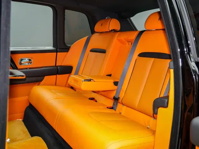 Rolls-Royce Cullinan — Фото автомобиля 12
