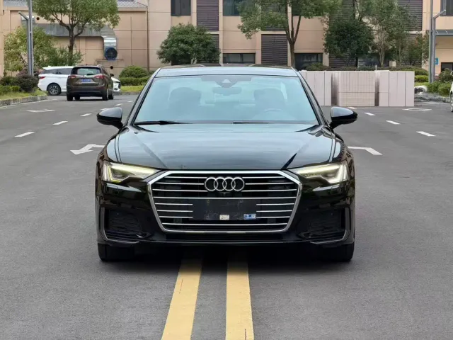 Audi A6L — Фото автомобиля 2